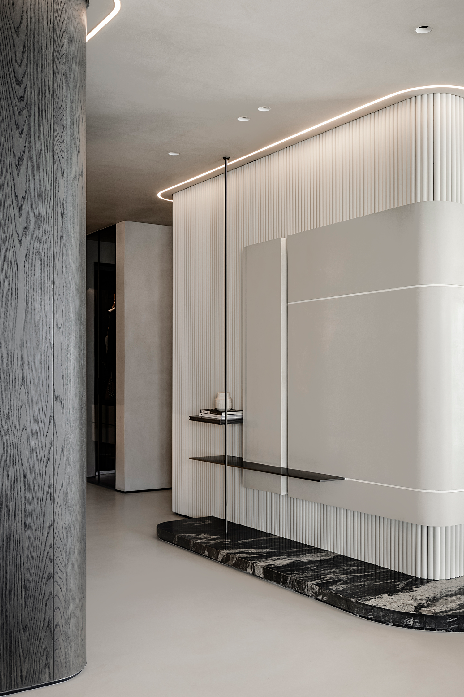 Apex Hill Residence — view 03