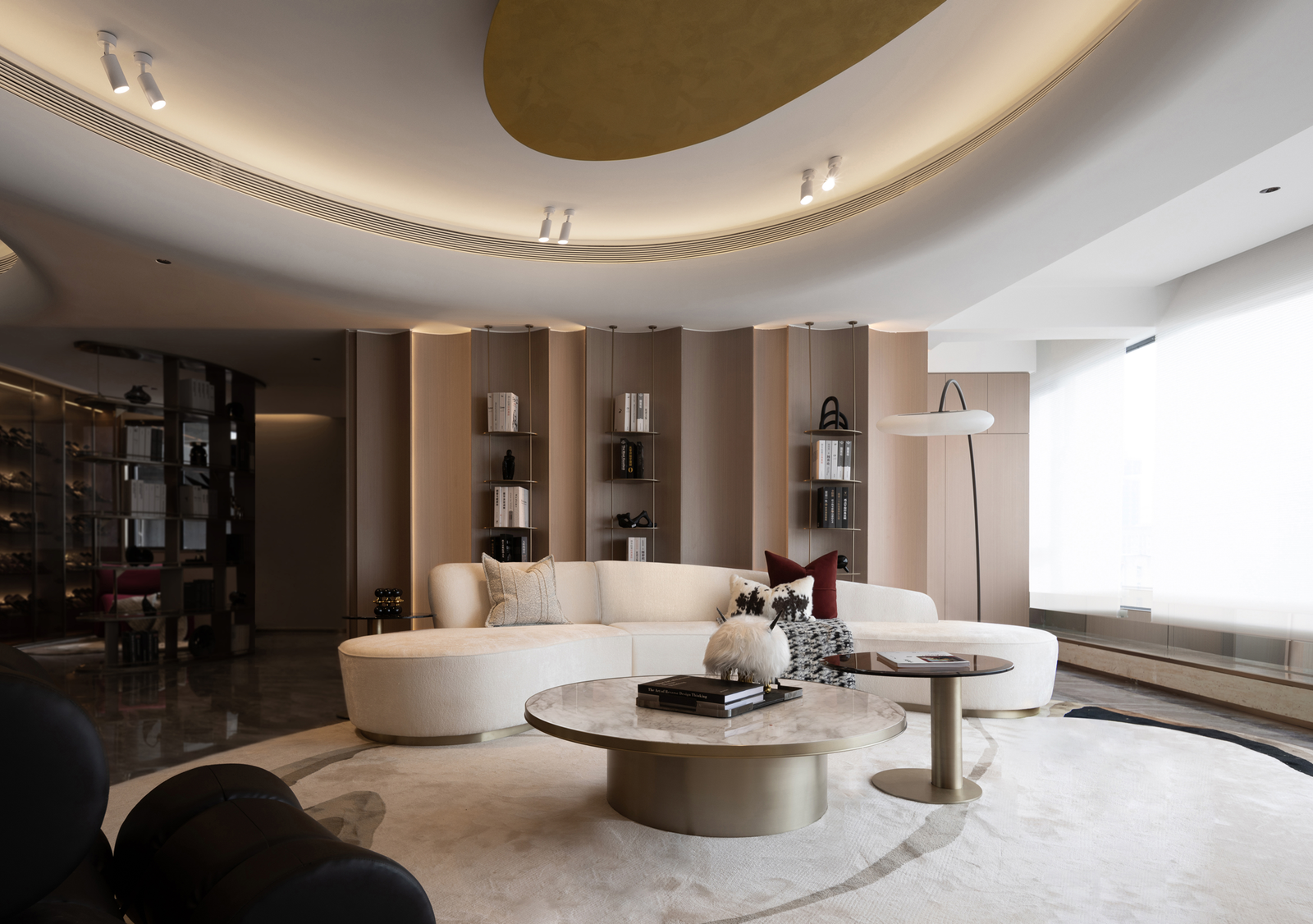Aurum — view 18