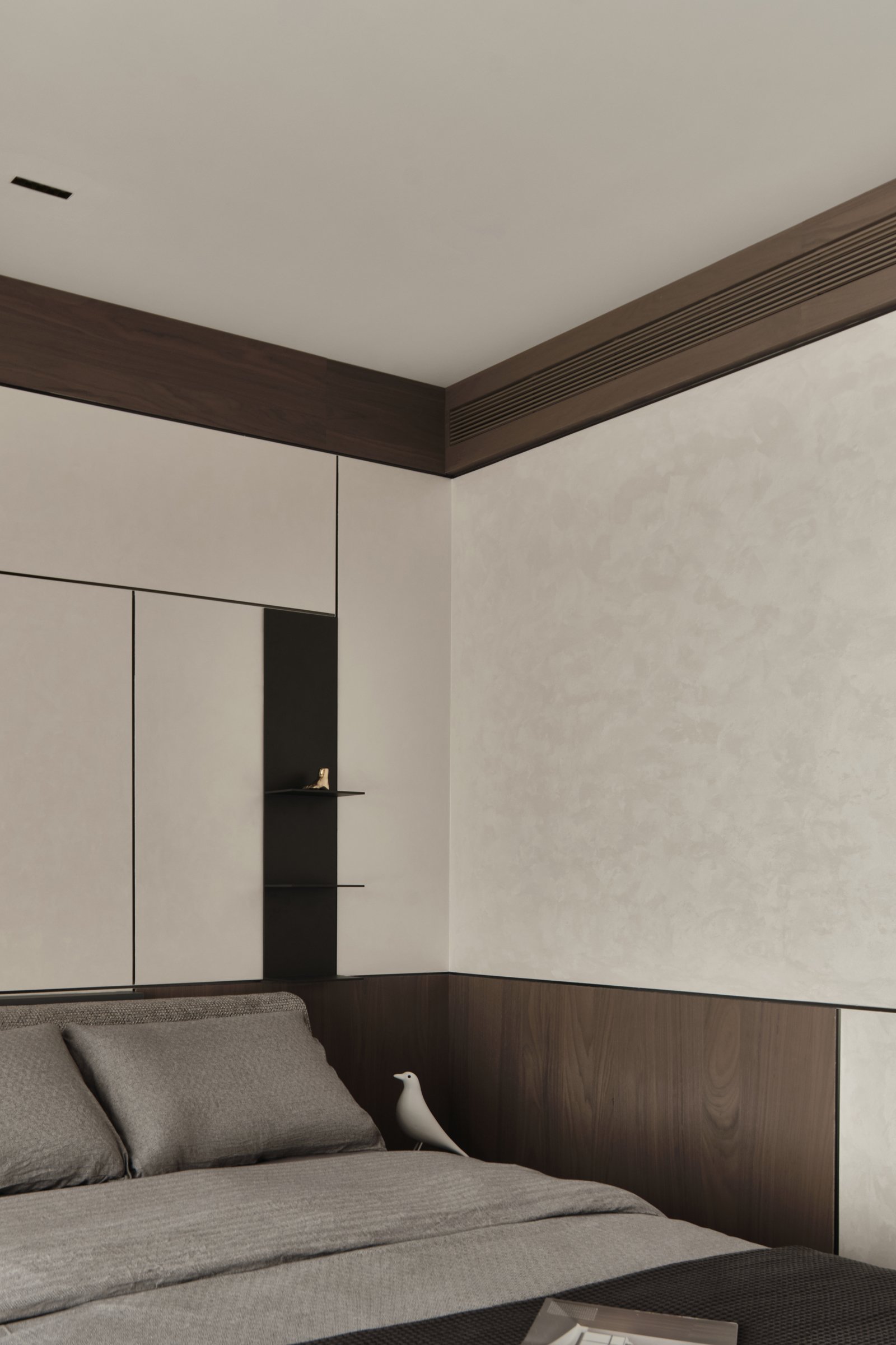 Corten & Canvas — view 06