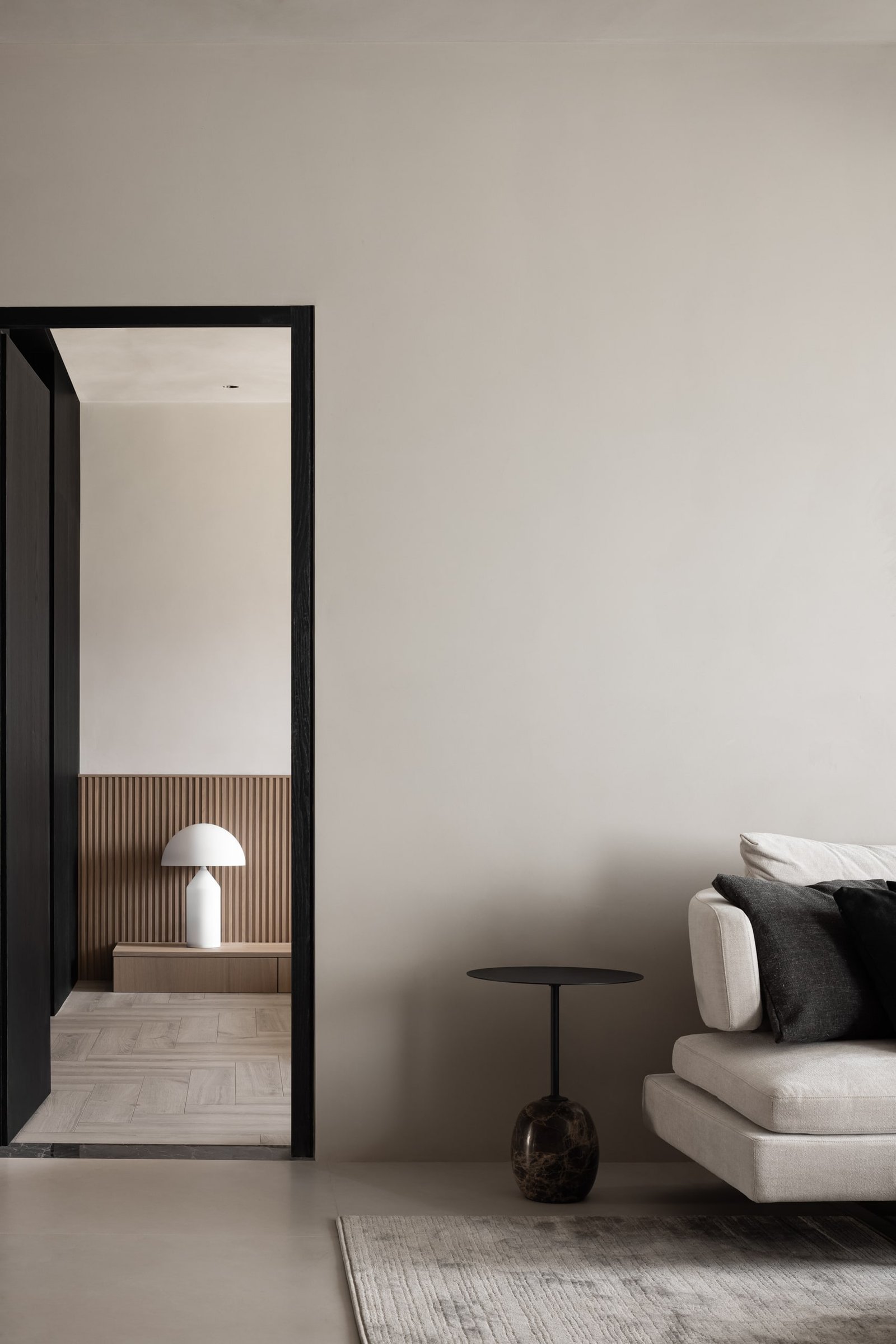 Ebony & Ash Estate — view 04