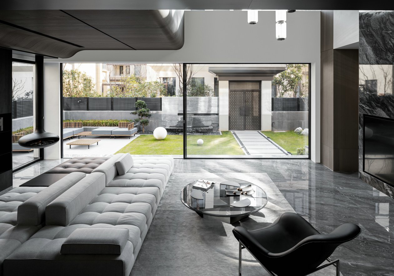 Collina — view 03
