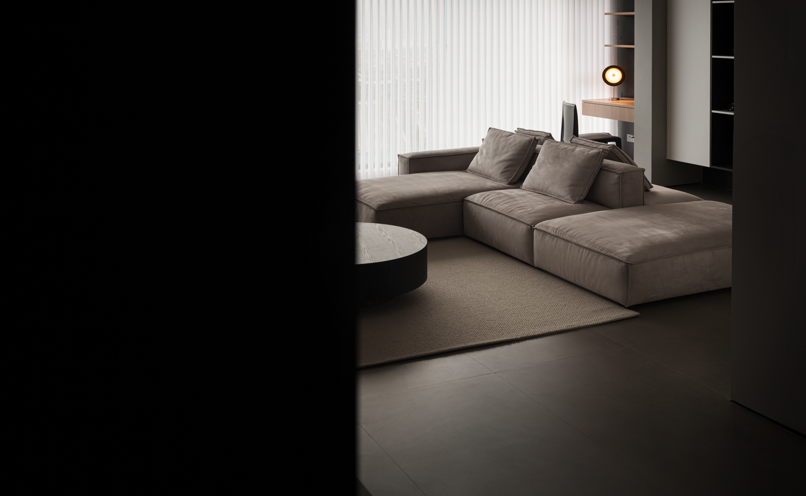 Onyx Reserve — view 03