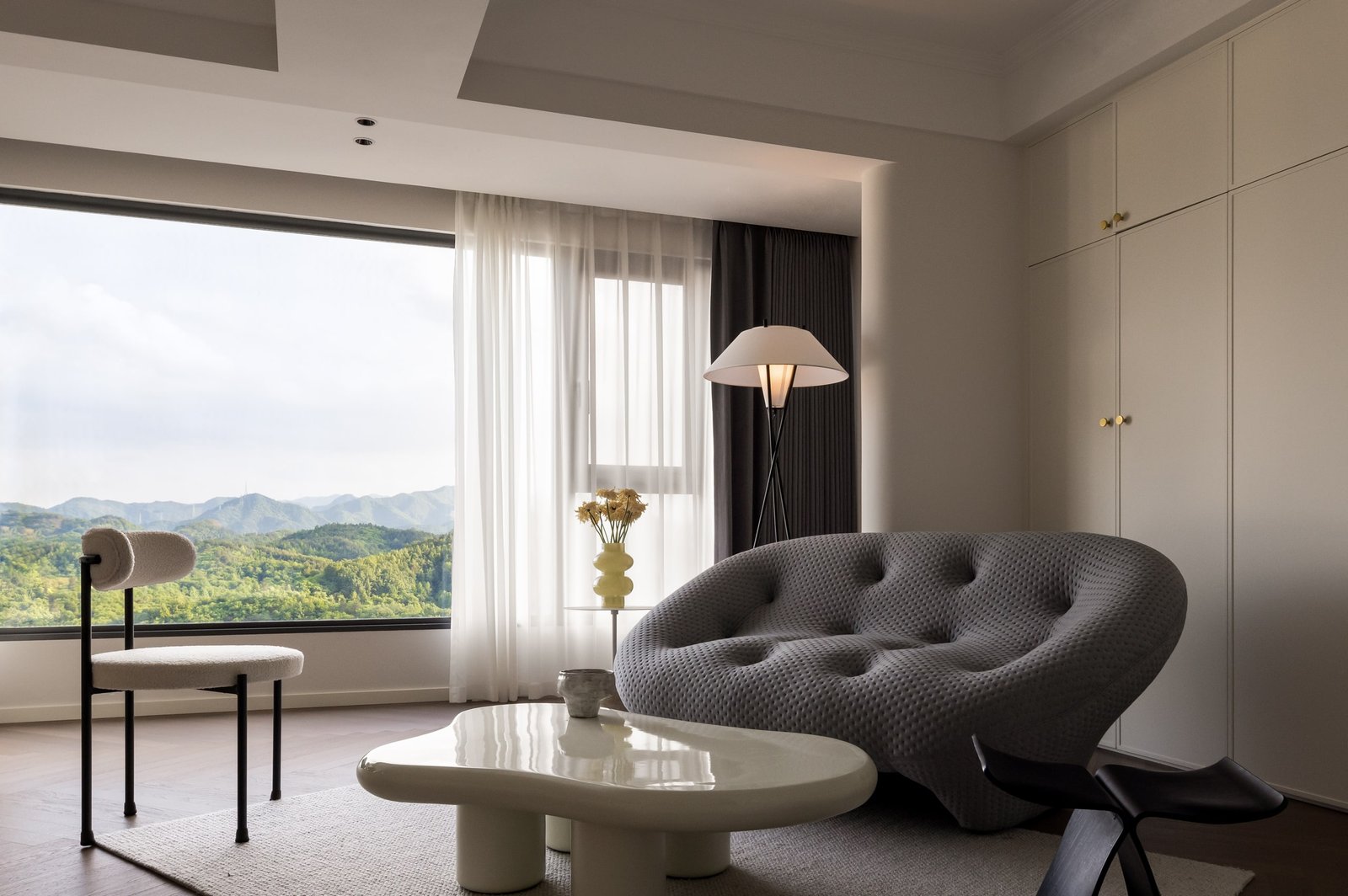 Summit View Estate — view 26