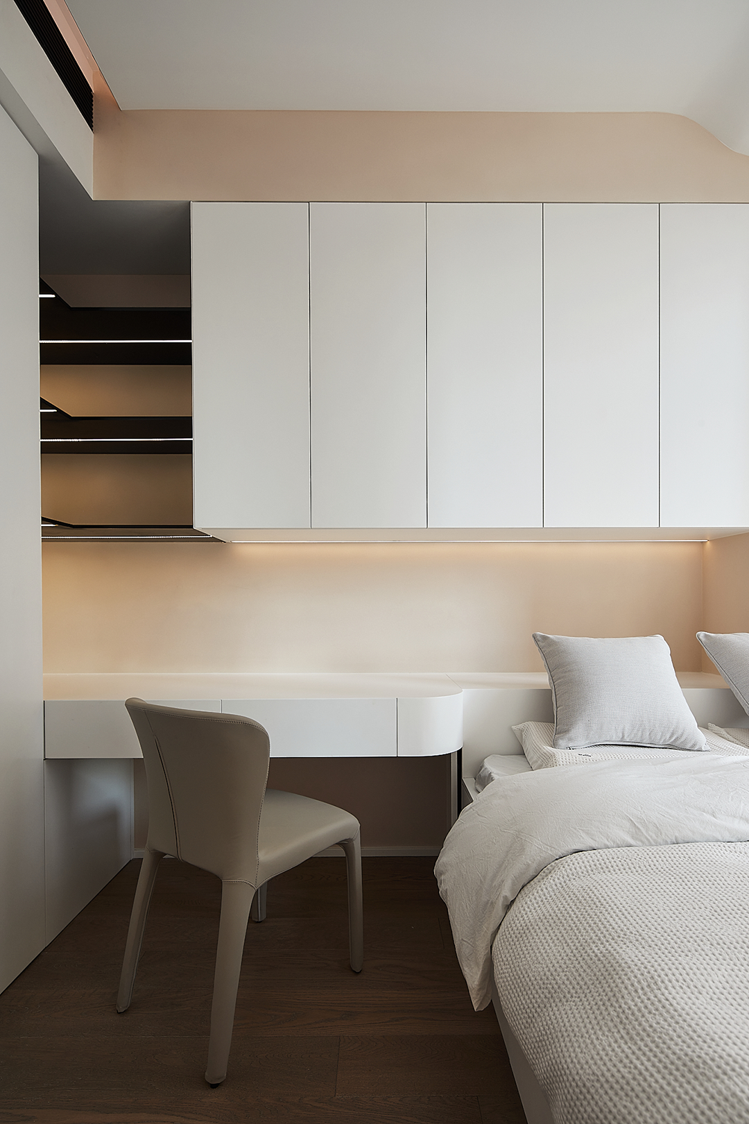 The Alabaster Residence — view 23