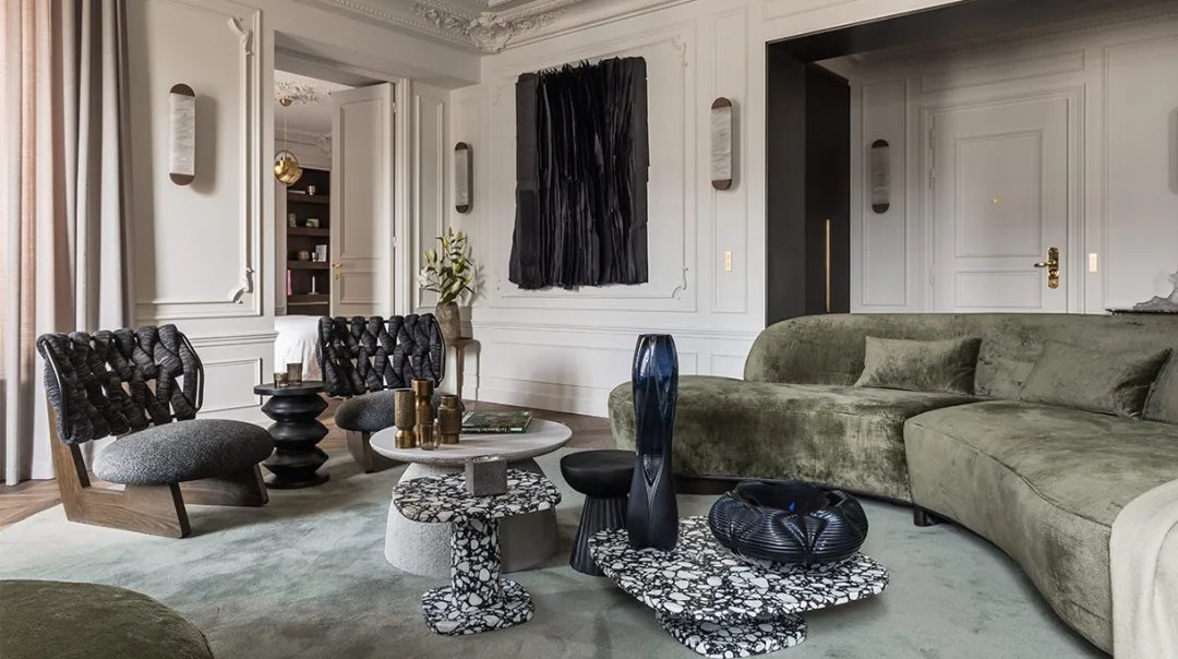 The Parisian Atelier — view 04