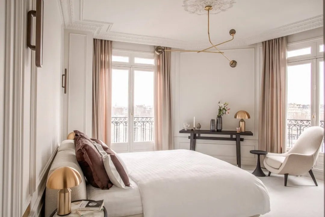 The Parisian Atelier — view 23