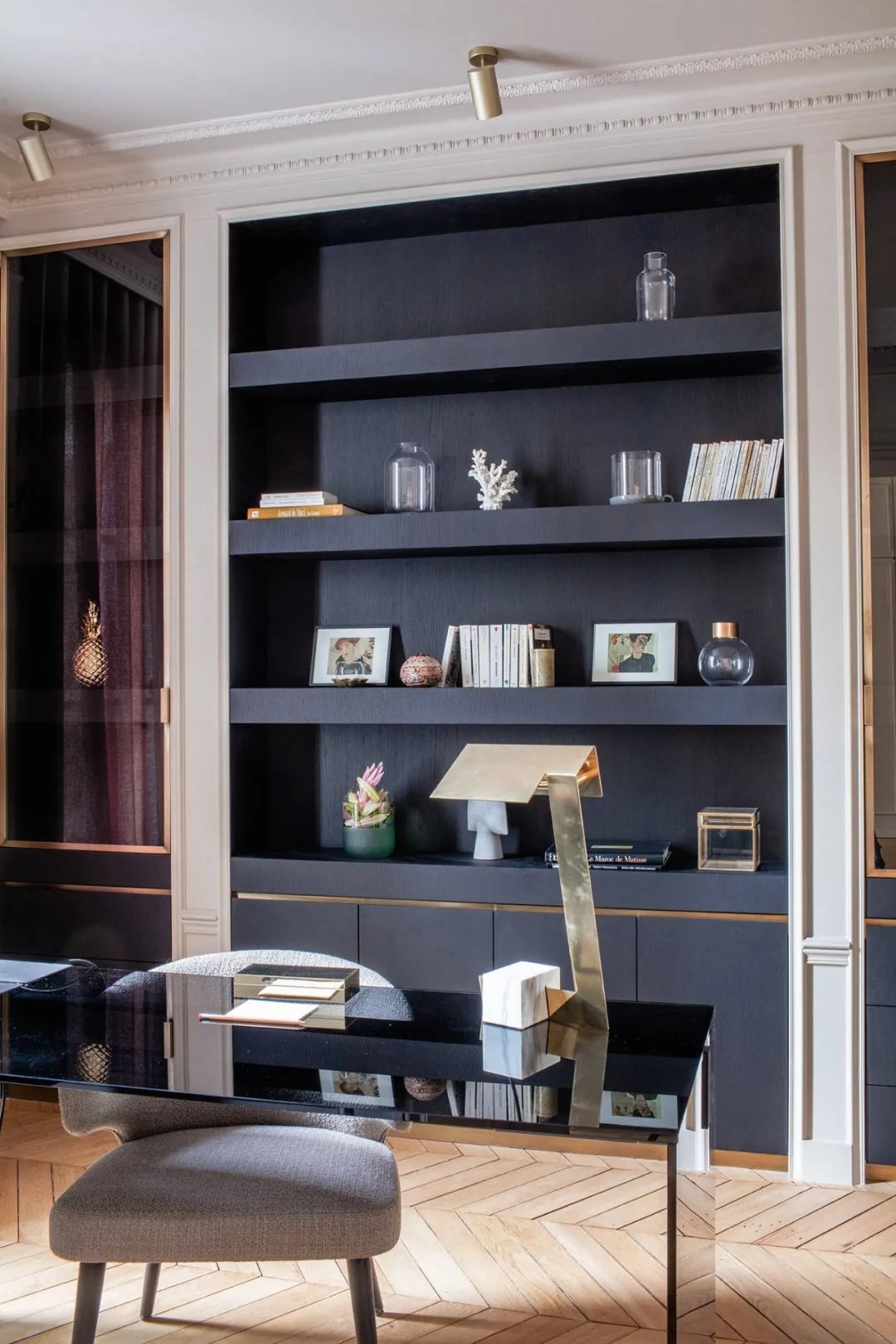The Parisian Atelier — view 26