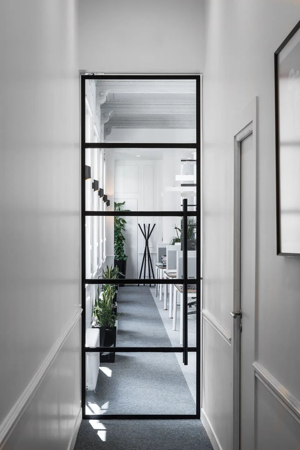 The Parisian Atelier — view 31