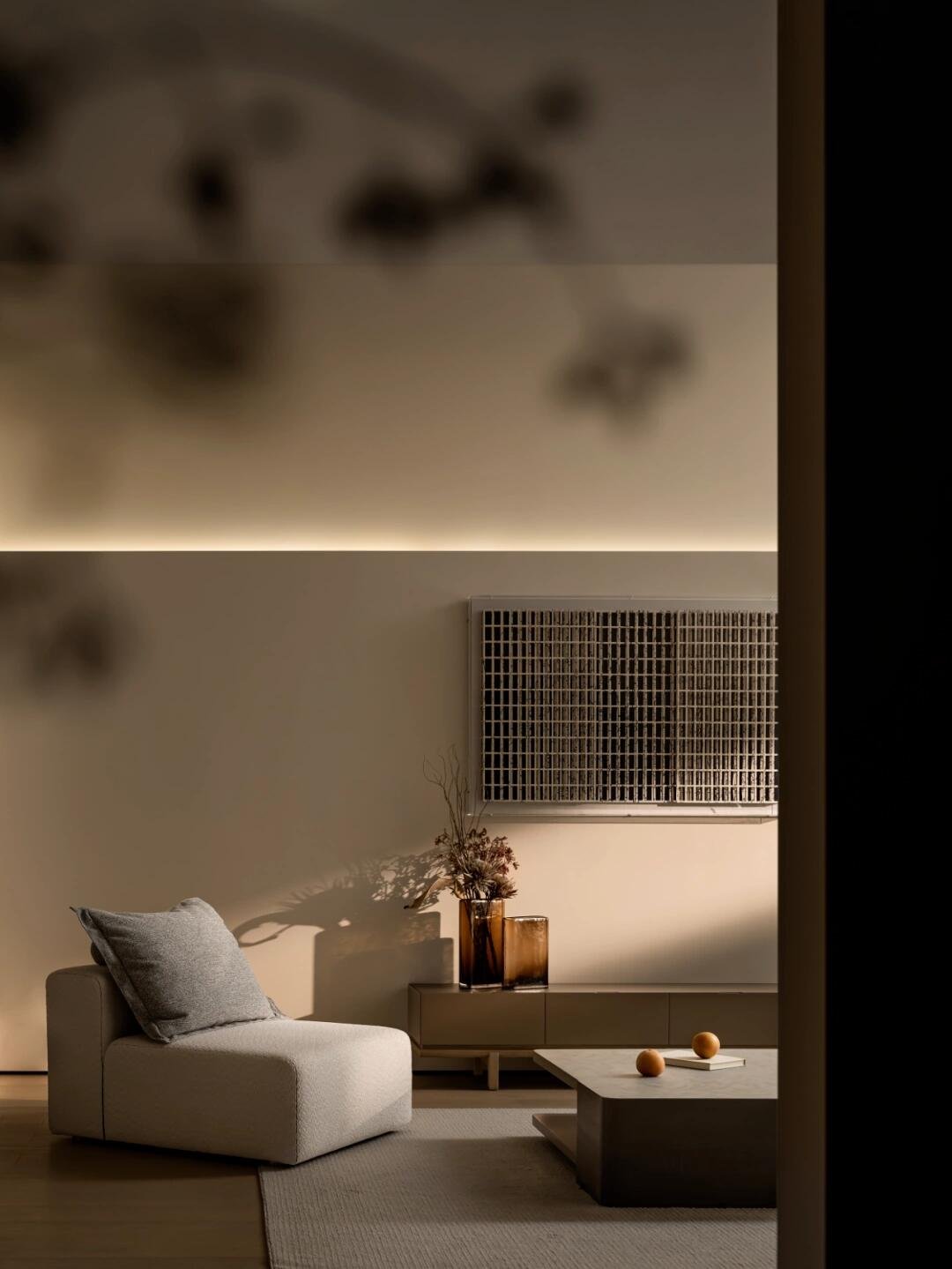 Travertine Manor — view 01