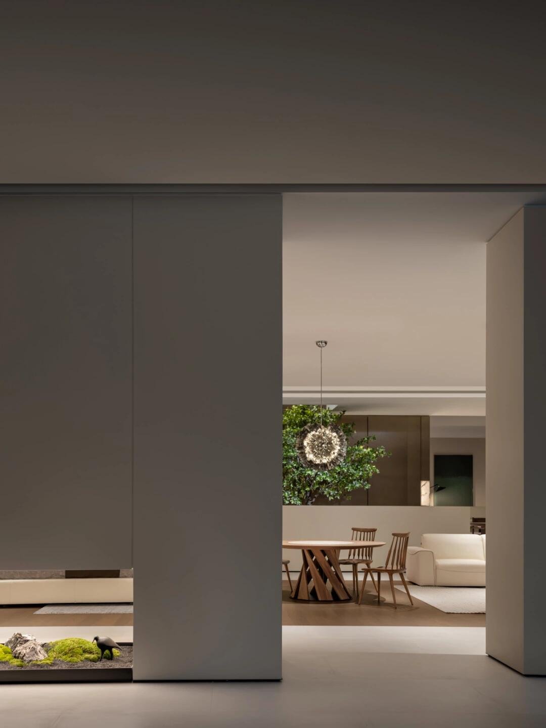 Travertine Manor — view 07